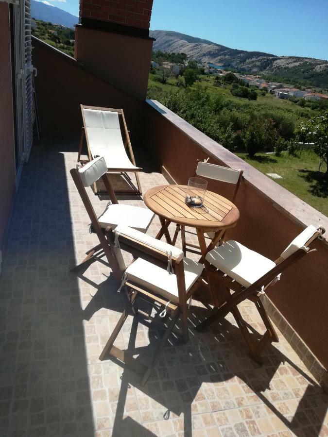Apartments Mestrovic 洛帕 外观 照片